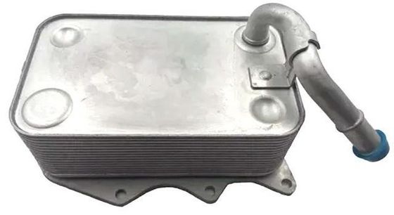 057117021P قطعات موتور خنک کننده روغن برای AUDI A8, PORSCHE Cayenne, VW TOUAREG